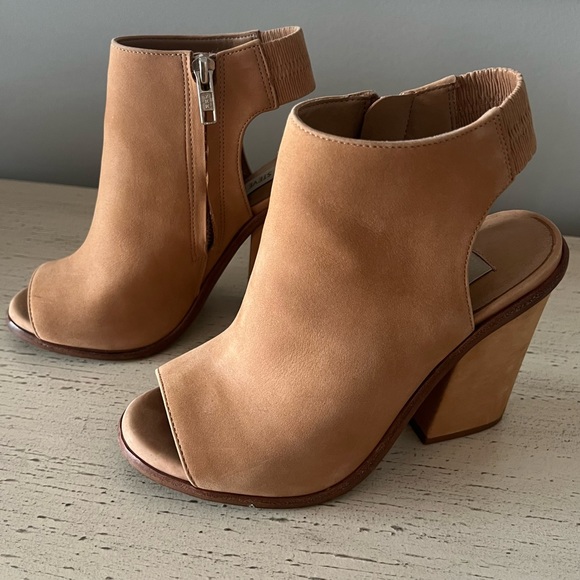 Steve Madden Valencia Booties 